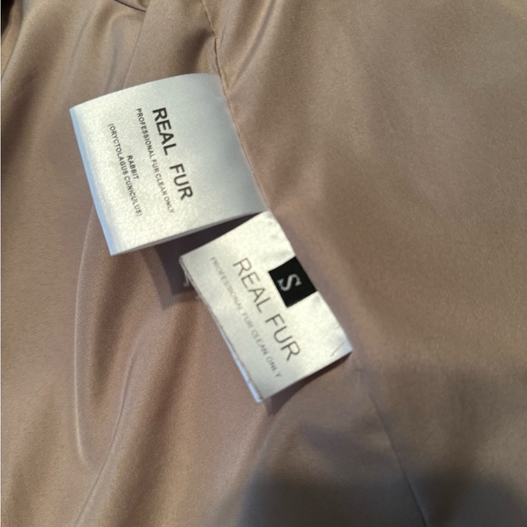 Trilogy, Michael McCollon collection Luxury White Rabbit Fur coat,Neiman Marcus. - Picture 9 of 10